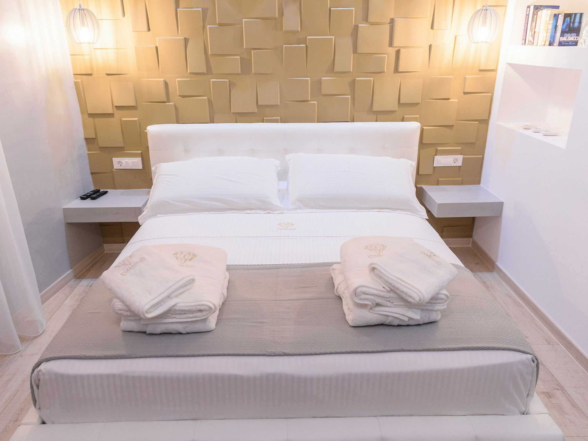 Diamond Boutique Hotel Hriszí Aktí Haniá Kültér fotó